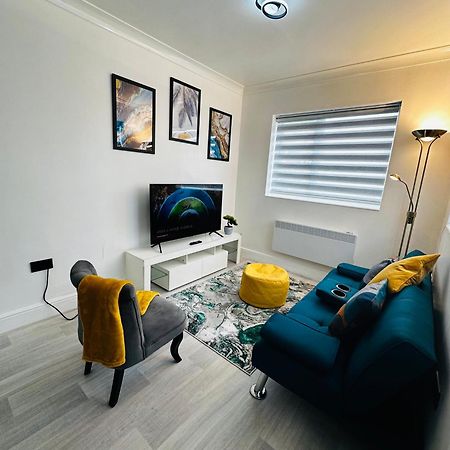 Cozy Haven Your Perfect 1Bed Le2 Leicester Bagian luar foto
